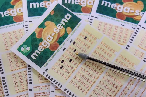 Mega-Sena acumula novamente e prêmio principal chega a R$ 102 milhões