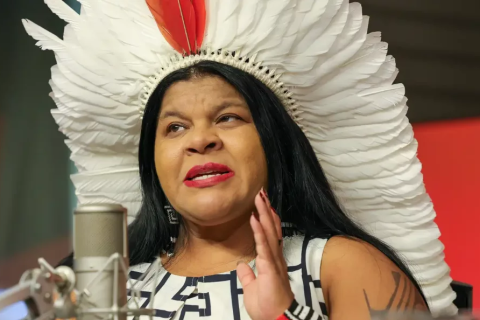 Ministra Sônia Guajajara participa de seminário sobre combate à violência contra mulheres indígenas em Imperatriz